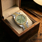 Women's Elegant Steel Belt Calendar Watch