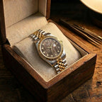 Women's Elegant Steel Belt Calendar Watch