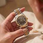 Women's Elegant Steel Belt Calendar Watch