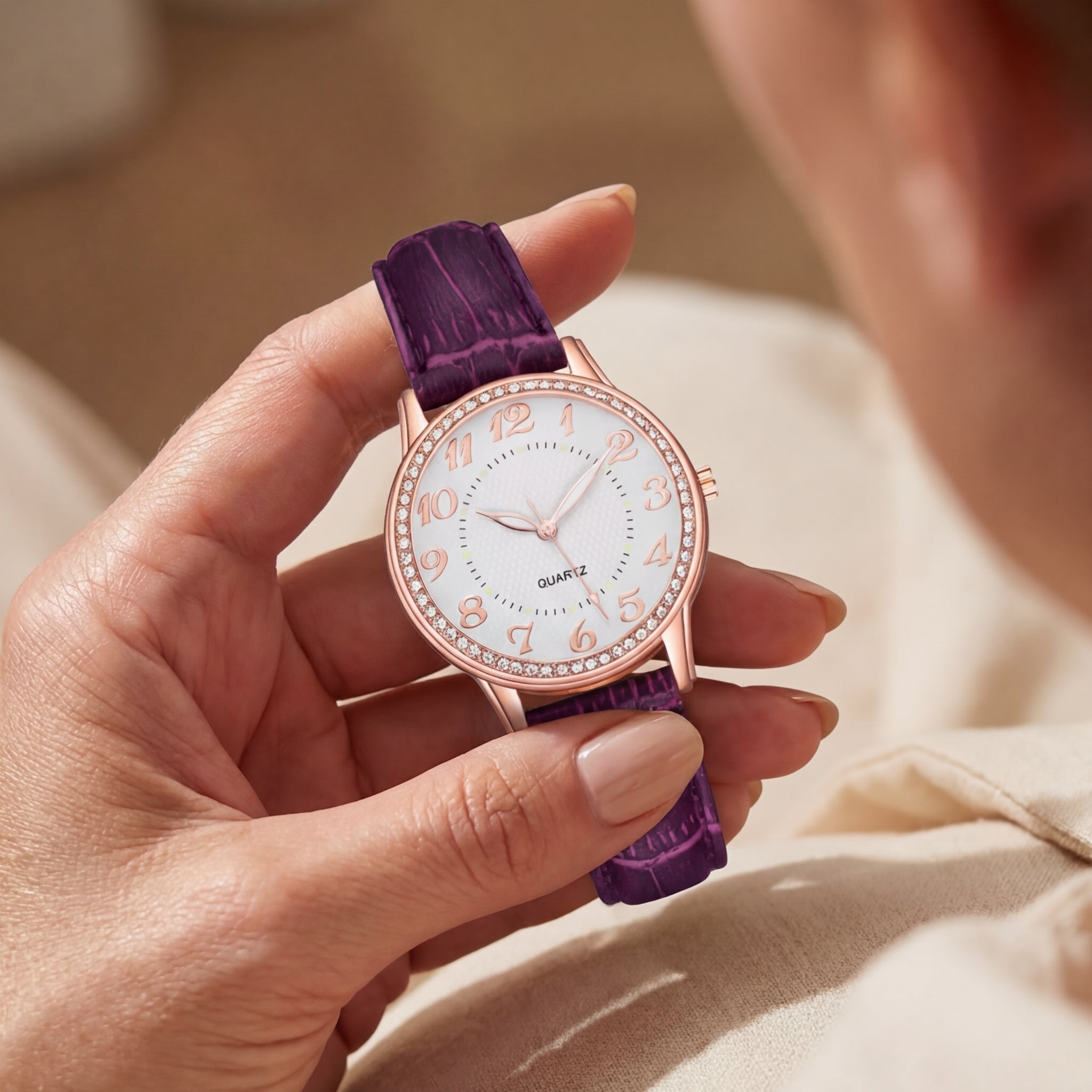 Women's Diamond Luminous Strap Quartz Watch