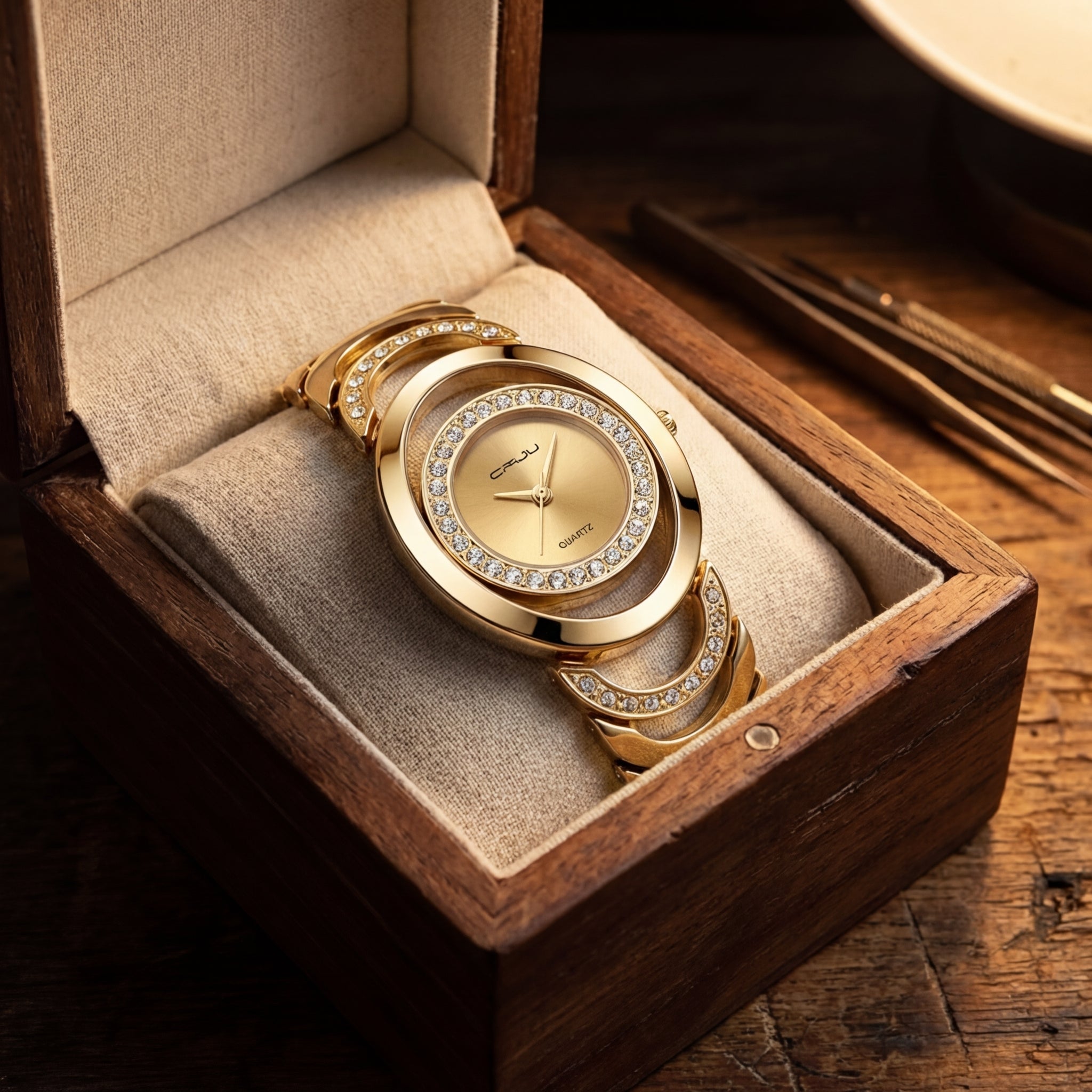 Women's Elegant Diamond Steel Band Watch