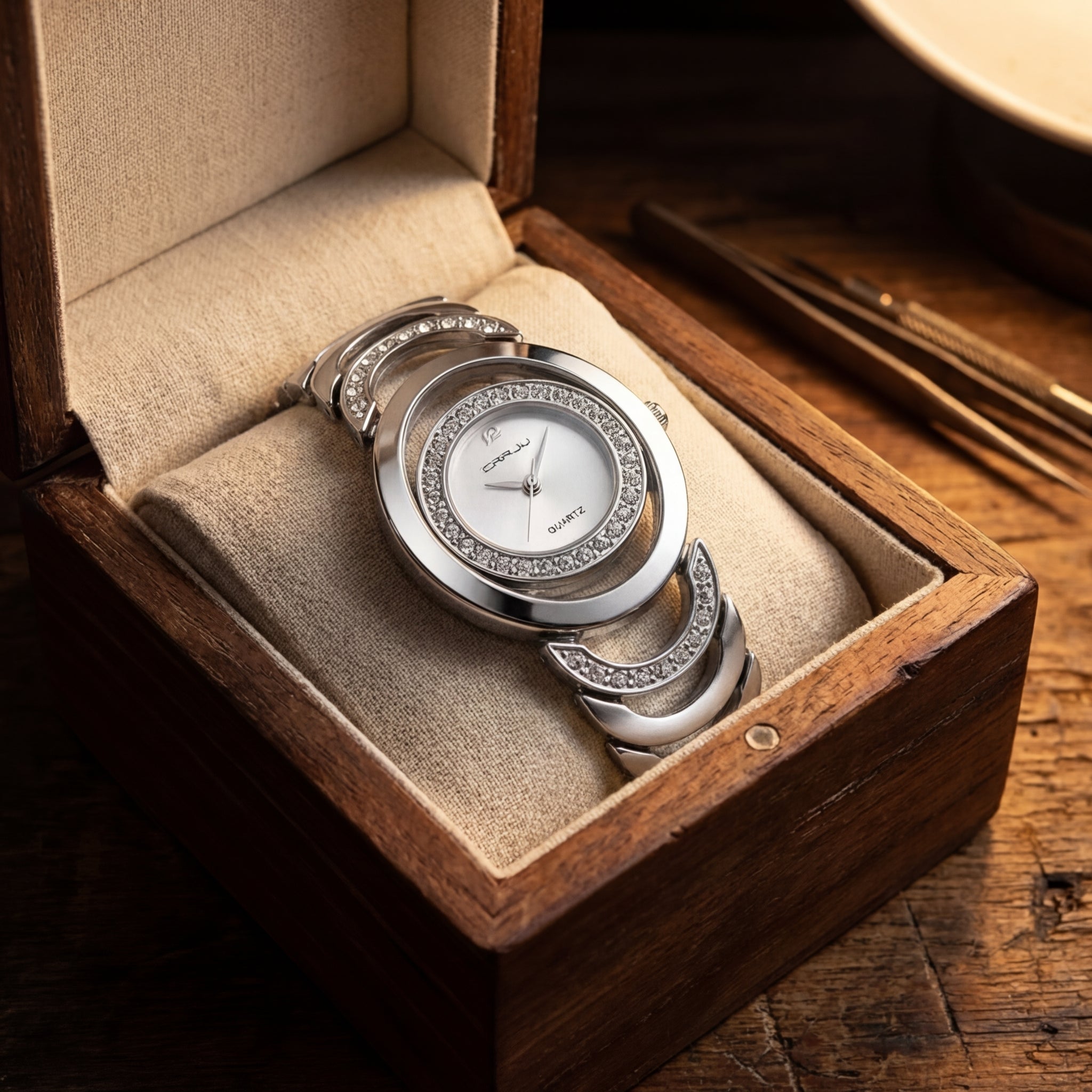 Women's Elegant Diamond Steel Band Watch