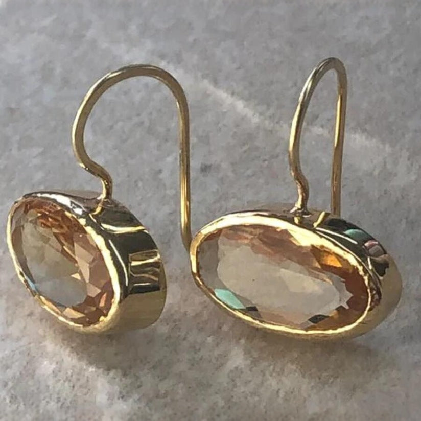 A Charming Earring for Any Occasion
